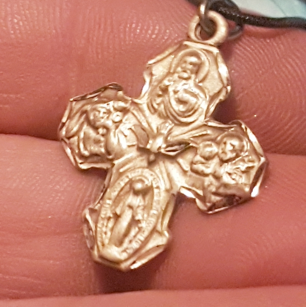 CROSS+Chain - Picture 12 of 15